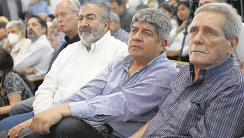 La CGT lapidaria contra Milei por sus dichos sobre los plazos fijos: “El pirómano no puede ser bombero” La CGT lapidaria contra Milei por sus dichos sobre los plazos fijos: “El pirómano no puede ser bombero”