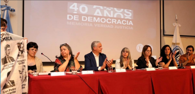 La CNEA entregó legajos donde figura la condición de desaparecidos de 11 trabajadores La CNEA entregó legajos donde figura la condición de desaparecidos de 11 trabajadores