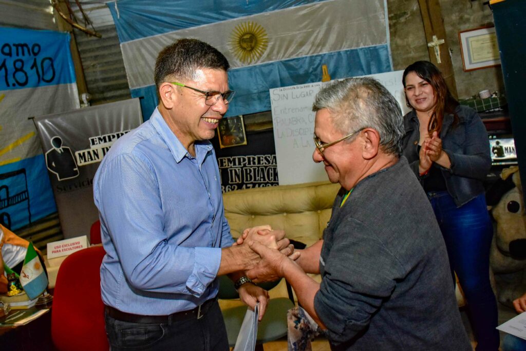 La municipalidad avanza con la regularización dominial en Villa Palermo I