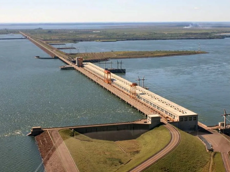 El Gobierno correntino expectante en poder comprar energía de manera directa a Yacyretá y Salto Grande El Gobierno correntino expectante en poder comprar energía de manera directa a Yacyretá y Salto Grande