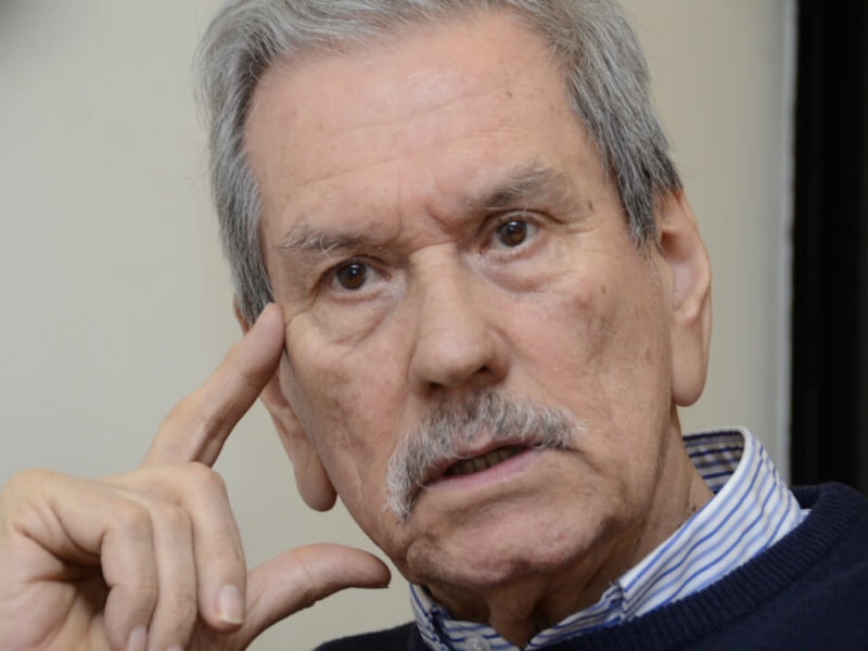 Carlos Altamirano cierra la agenda de actividades de la UNNE por los 40 años de democracia Carlos Altamirano cierra la agenda de actividades de la UNNE por los 40 años de democracia