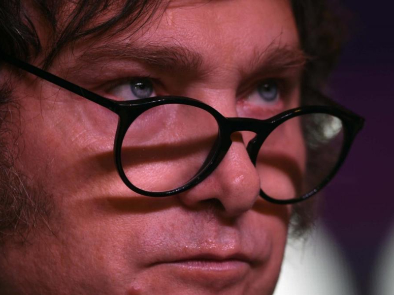 Mientras espera al Congreso, Milei avanza a todo vapor con un ajuste severo del Estado Mientras espera al Congreso, Milei avanza a todo vapor con un ajuste severo del Estado