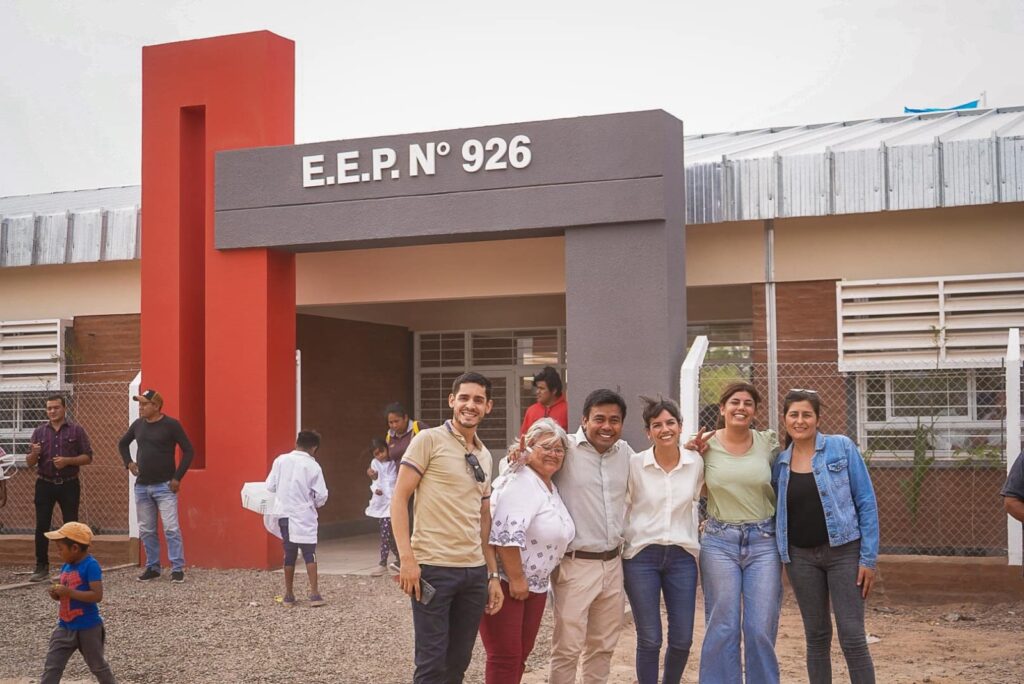 El gobierno inauguró un edificio escolar en el paraje el Vizcacheral El gobierno inauguró un edificio escolar en el paraje el Vizcacheral