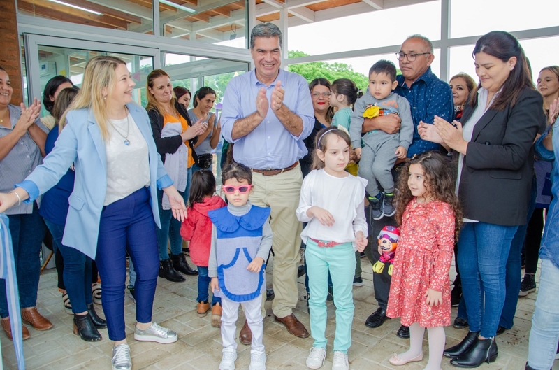 El Gobierno entregó viviendas y habilitó un CDI en General Pinedo y Gancedo El Gobierno entregó viviendas y habilitó un CDI en General Pinedo y Gancedo