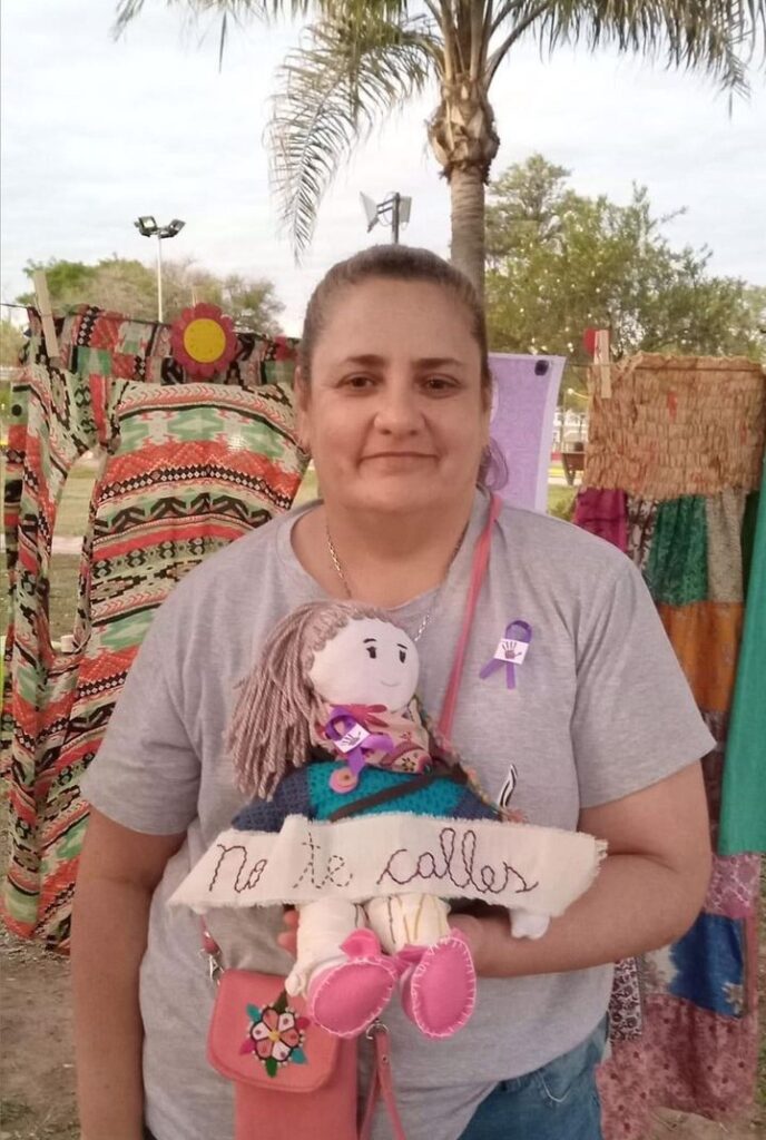 Viviana Ciccolini dará un taller gratuito de lectura para infancias con la Navidad como tema central Viviana Ciccolini dará un taller gratuito de lectura para infancias con la Navidad como tema central