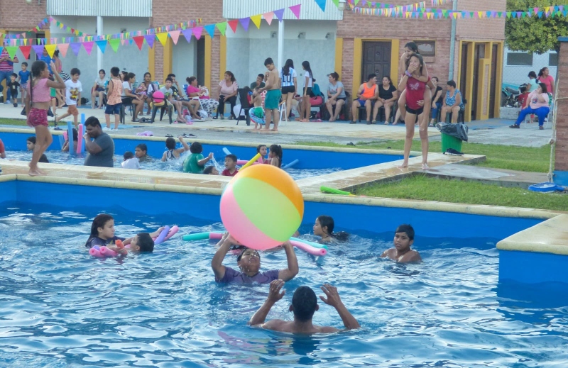 Laguna Blanca da inicio a la temporada de verano con un enfoque social y comunitario Laguna Blanca da inicio a la temporada de verano con un enfoque social y comunitario