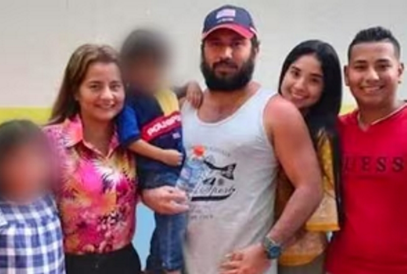 La esposa del narco “Fito”, deportada desde Argentina, fue liberada a pocas horas de llegar a Ecuador La esposa del narco “Fito”, deportada desde Argentina, fue liberada a pocas horas de llegar a Ecuador
