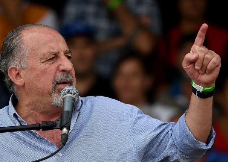 Yasky afirmó que el paro es en contra de la “insensibilidad social” del Gobierno nacional Yasky afirmó que el paro es en contra de la “insensibilidad social” del Gobierno nacional