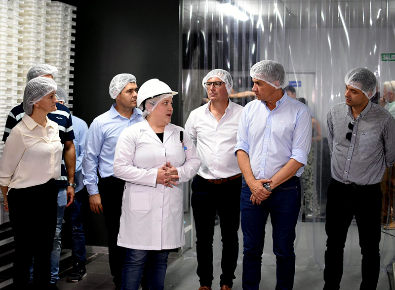 Desde Sáenz Peña, el gobernador Zdero ratificó su compromiso y apoyo al emprendedurismo Desde Sáenz Peña, el gobernador Zdero ratificó su compromiso y apoyo al emprendedurismo