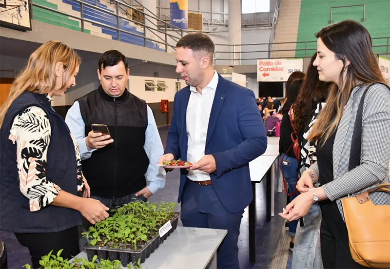 UNCAus: el Instituto de Ambiente Uncaus convoca a integrar un programa de voluntariado UNCAus: el Instituto de Ambiente Uncaus convoca a integrar un programa de voluntariado