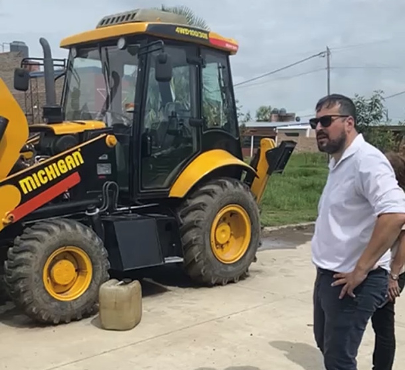 Romero Castelán sobre maquinaria incautada a los Sena: “Es necesario que estén al servicio de los productores” Romero Castelán sobre maquinaria incautada a los Sena: “Es necesario que estén al servicio de los productores”