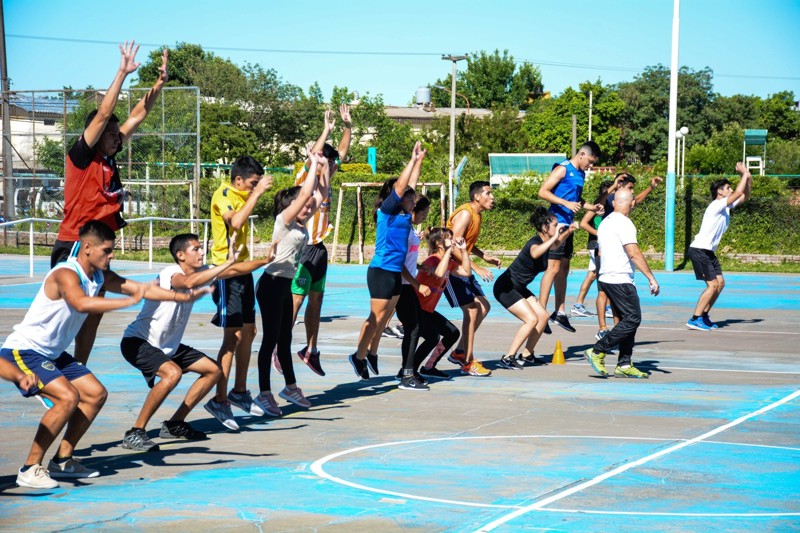 Clases gratuitas para el ingreso a las fuerzas armadas y al IESEF Clases gratuitas para el ingreso a las fuerzas armadas y al IESEF