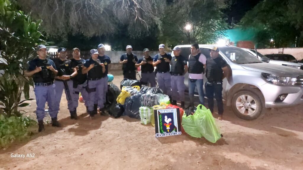 Demorados con nueve kilos de hojas de coca, prendas de vestir y cubiertas con un valor de 0.000