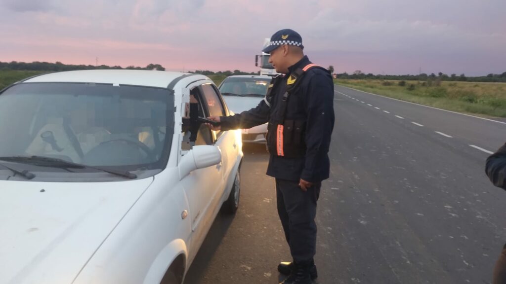 Fin de semana: se constataron más de 40 conductores alcoholizados en las rutas chaqueñas Fin de semana: se constataron más de 40 conductores alcoholizados en las rutas chaqueñas