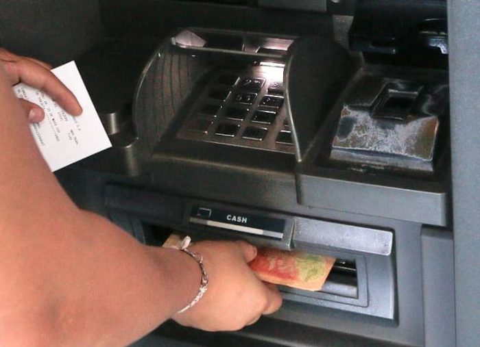 El gobernador anunció el cronograma de pagos para pasivos y activos El gobernador anunció el cronograma de pagos para pasivos y activos