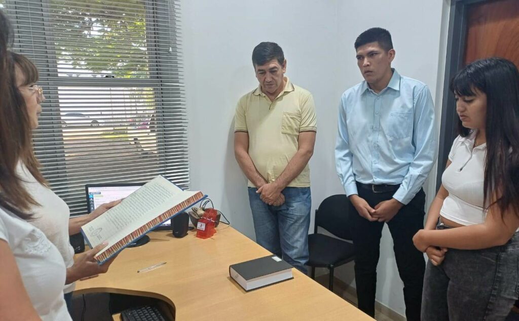 Sáenz Peña: integrante del pueblo qom juró como auxiliar administrativo