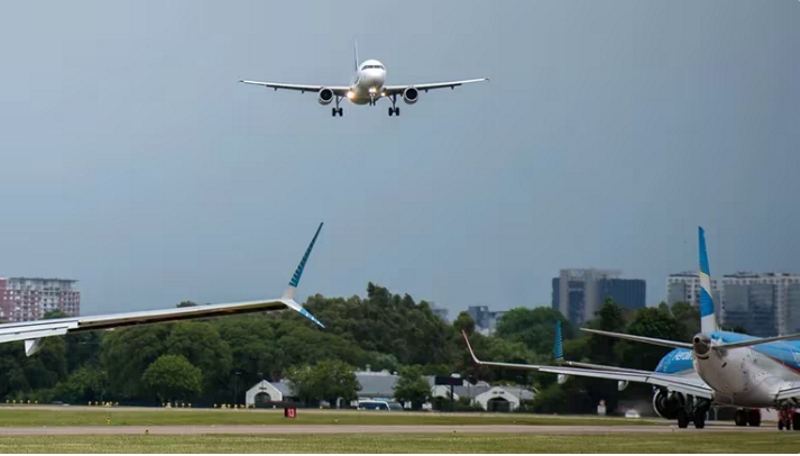 Aerolíneas Latinoamericanas registraron un aumento del 18,5% en la carga aérea en octubre Aerolíneas Latinoamericanas registraron un aumento del 18,5% en la carga aérea en octubre