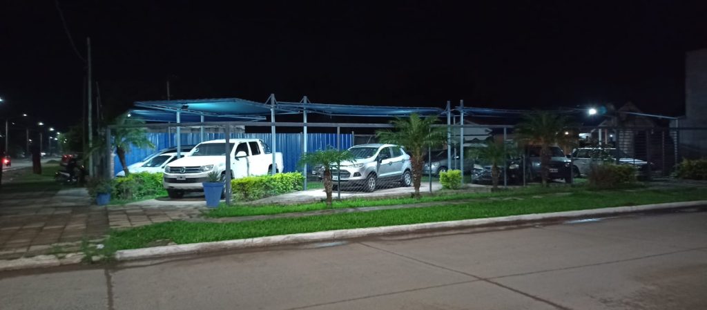 Se hicieron pasar por compradores y huyeron con una camioneta de una concesionaria de Resistencia