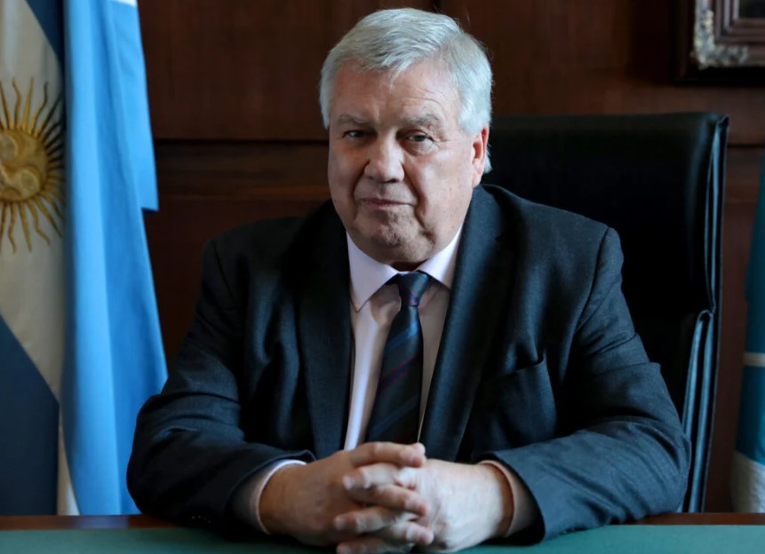 “Si no hay dinero, no nos va a quedar otra que cerrar”, alertó el rector de la UBA “Si no hay dinero, no nos va a quedar otra que cerrar”, alertó el rector de la UBA