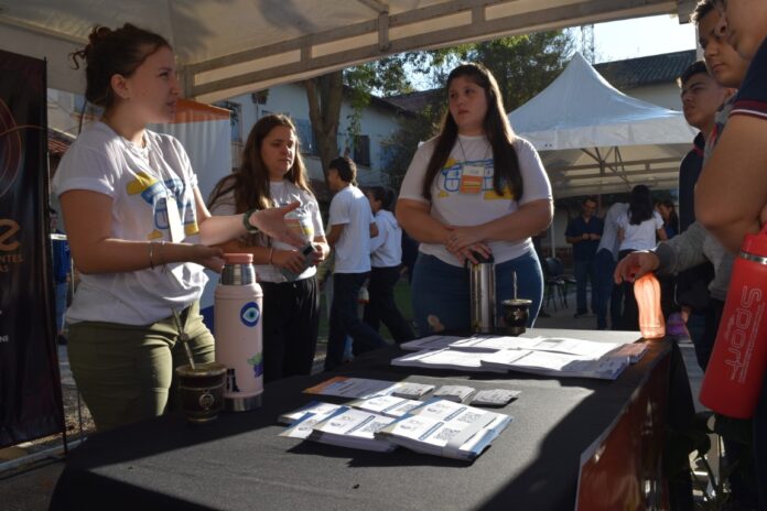 Con la Expo Trabajo 2024, la UNNE conecta a estudiantes y graduados con el mundo laboral Con la Expo Trabajo 2024, la UNNE conecta a estudiantes y graduados con el mundo laboral