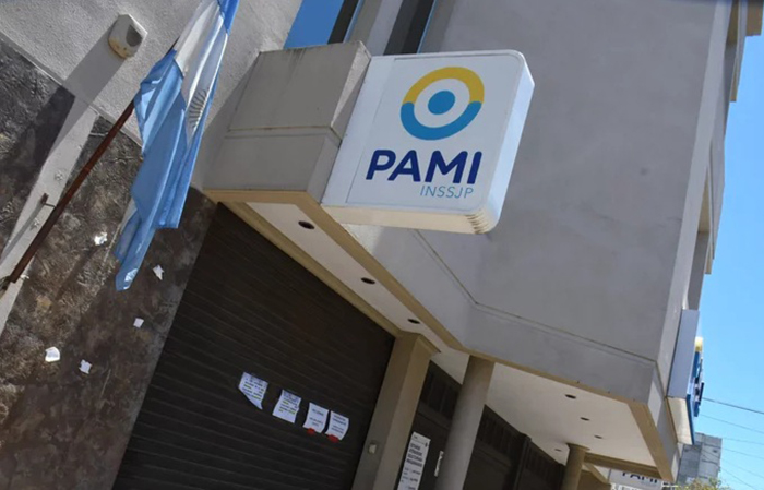 Crece el escándalo del PAMI: pagará un 20% más caros los pañales por una licitación exprés de u$s450 millones Crece el escándalo del PAMI: pagará un 20% más caros los pañales por una licitación exprés de u$s450 millones