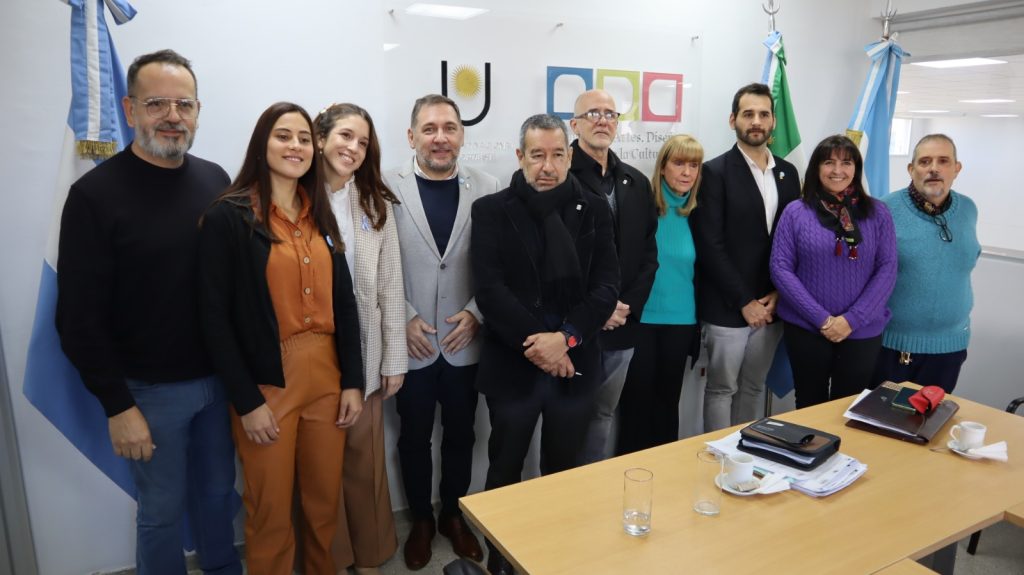 El nuevo decano de FADyCC presentó su equipo de trabajo y adelantó ejes de su gestión El nuevo decano de FADyCC presentó su equipo de trabajo y adelantó ejes de su gestión