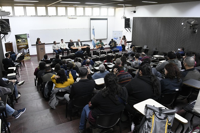 La UNNE recibe a la comunidad paleontológica de la Argentina La UNNE recibe a la comunidad paleontológica de la Argentina