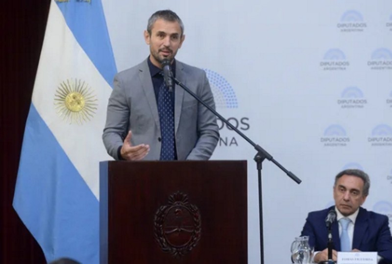 Nunca pierden: Diputados nacionales aumentan un 80% sus sueldos, a pagar en 3 cuotas Nunca pierden: Diputados nacionales aumentan un 80% sus sueldos, a pagar en 3 cuotas