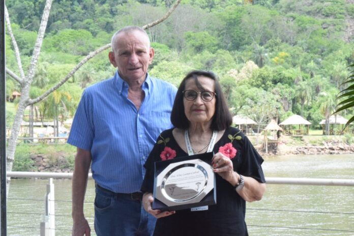 Otto y Elsa, el matrimonio que donó sus bienes a la UNNE en gratitud “por lo que la Universidad nos dio” Otto y Elsa, el matrimonio que donó sus bienes a la UNNE en gratitud “por lo que la Universidad nos dio”