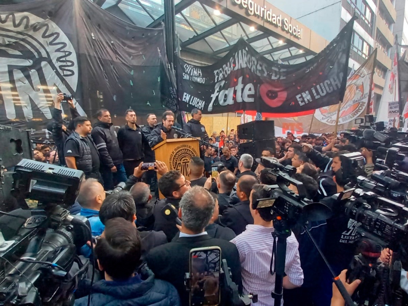 La Justicia obliga a FATE a pagar sueldos y valida el acuerdo firmado con el gremio del neumático La Justicia obliga a FATE a pagar sueldos y valida el acuerdo firmado con el gremio del neumático