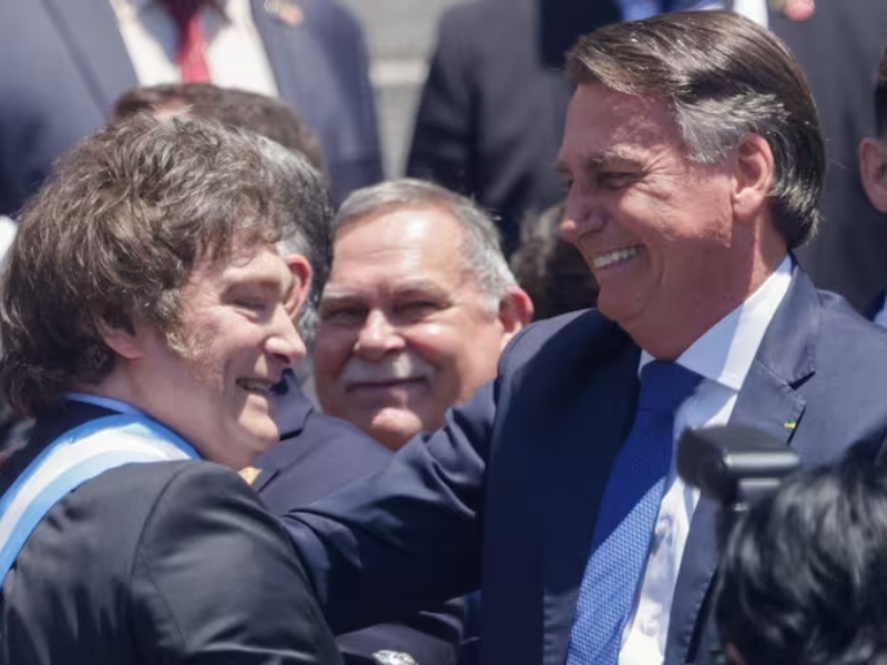 Milei viaja a Brasil: participará de una cumbre de ultraderecha y se verá con Bolsonaro Milei viaja a Brasil: participará de una cumbre de ultraderecha y se verá con Bolsonaro