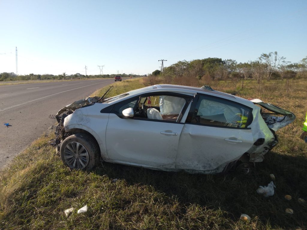 Despiste y vuelco en Ruta Nacional 16, cerca de Makallé Despiste y vuelco en Ruta Nacional 16, cerca de Makallé