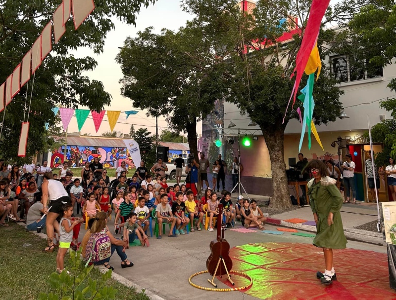 Se viene la primera Feria del Libro Usado “Lecturas + experiencias comunitarias” en Puerto Tirol Se viene la primera Feria del Libro Usado “Lecturas + experiencias comunitarias” en Puerto Tirol