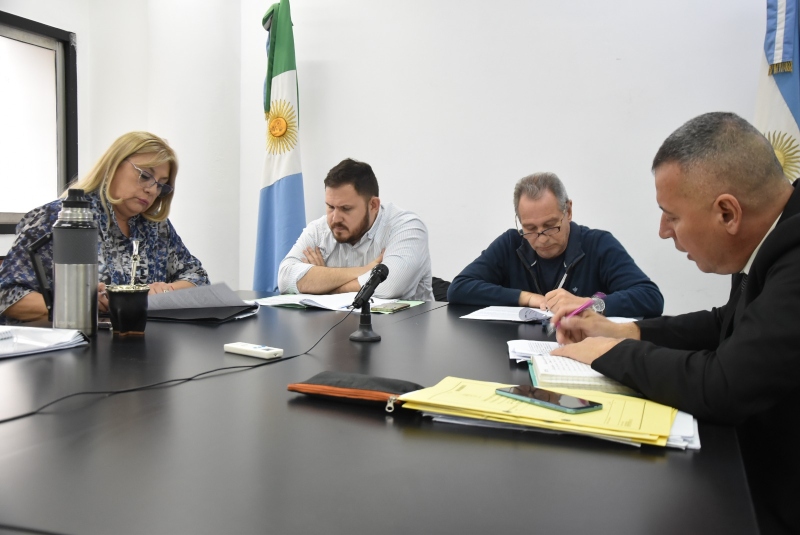 La comisión de Industria analiza posibles eximiciones al pago de servicios para comercios e industrias La comisión de Industria analiza posibles eximiciones al pago de servicios para comercios e industrias