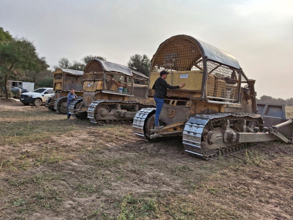 Secuestraron topadoras tras detectar desmontes ilegales en Pinedo