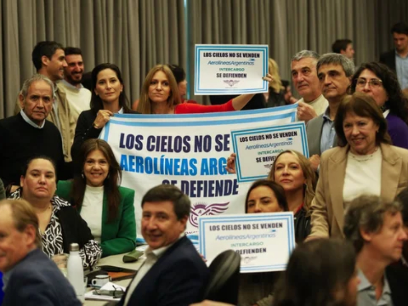 Diputados abrió el debate sobre la privatización de Aerolíneas Argentinas Diputados abrió el debate sobre la privatización de Aerolíneas Argentinas