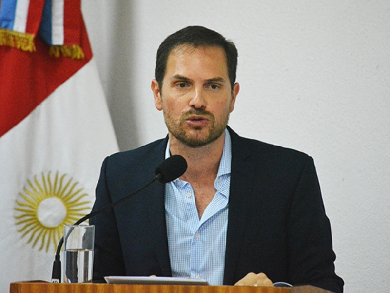 Ministro de Llaryora imputado por violencia de género pidió licencia Ministro de Llaryora imputado por violencia de género pidió licencia