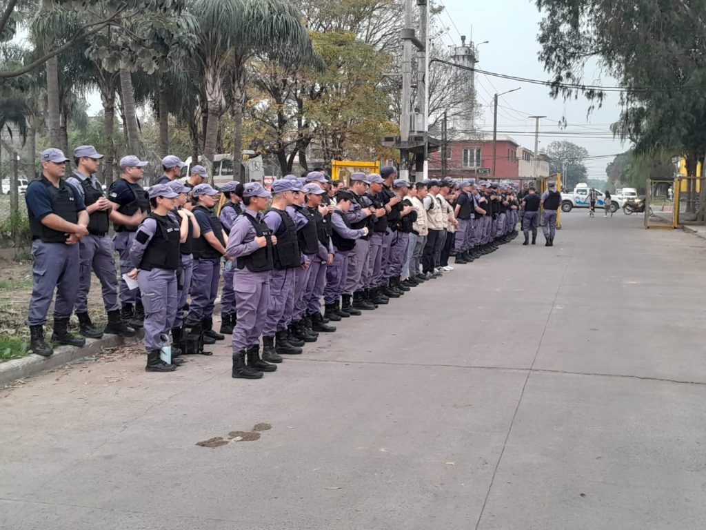 Megaoperativo en Resistencia culminó con secuestros y detenidos Megaoperativo en Resistencia culminó con secuestros y detenidos
