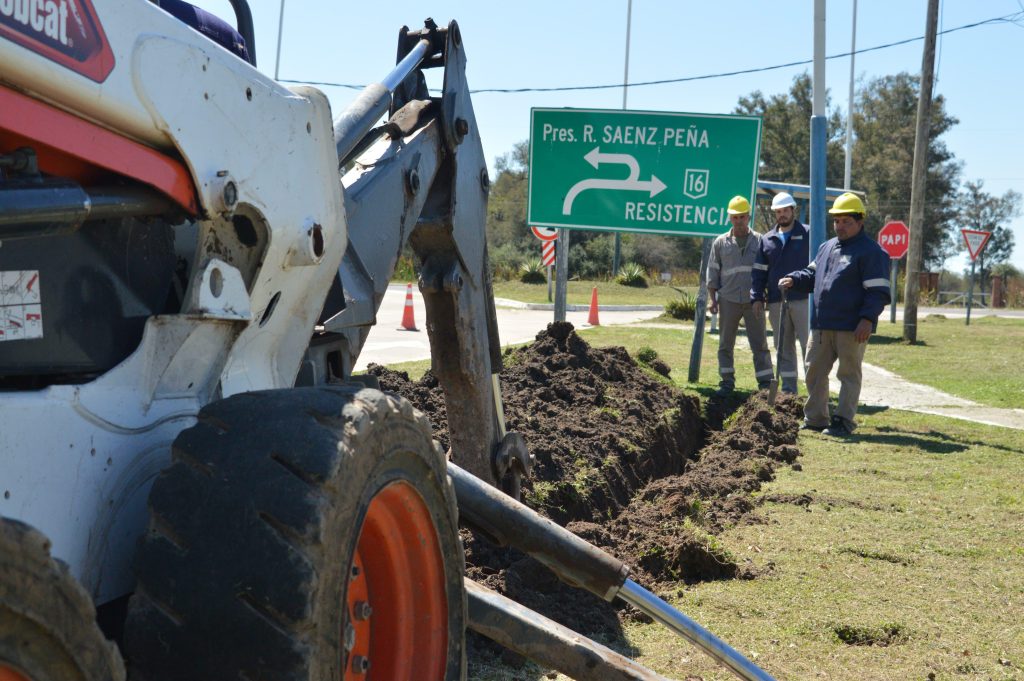 Sameep inició la obra de extensión de red de agua potable en Colonia Popular