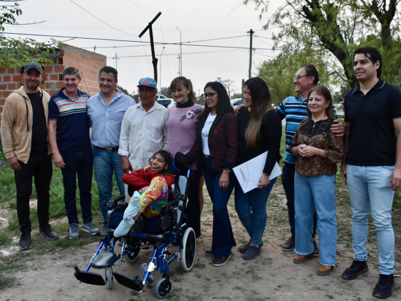 Capitán Solari: la vicegobernadora Schneider constató obras y mantuvo reuniones con diversos sectores Capitán Solari: la vicegobernadora Schneider constató obras y mantuvo reuniones con diversos sectores