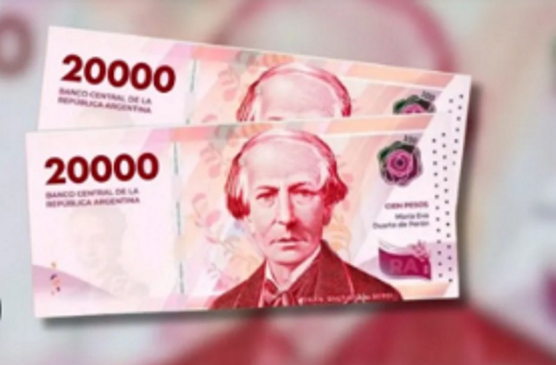 Llegaron al país los primeros billetes de .000 mientras la Casa de Moneda todavía imprime los de .000 Llegaron al país los primeros billetes de .000 mientras la Casa de Moneda todavía imprime los de .000
