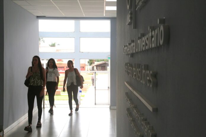 La UNNE tiene más de 5.500 estudiantes en extensiones áulicas y proyecta incrementar ofertas en el interior La UNNE tiene más de 5.500 estudiantes en extensiones áulicas y proyecta incrementar ofertas en el interior