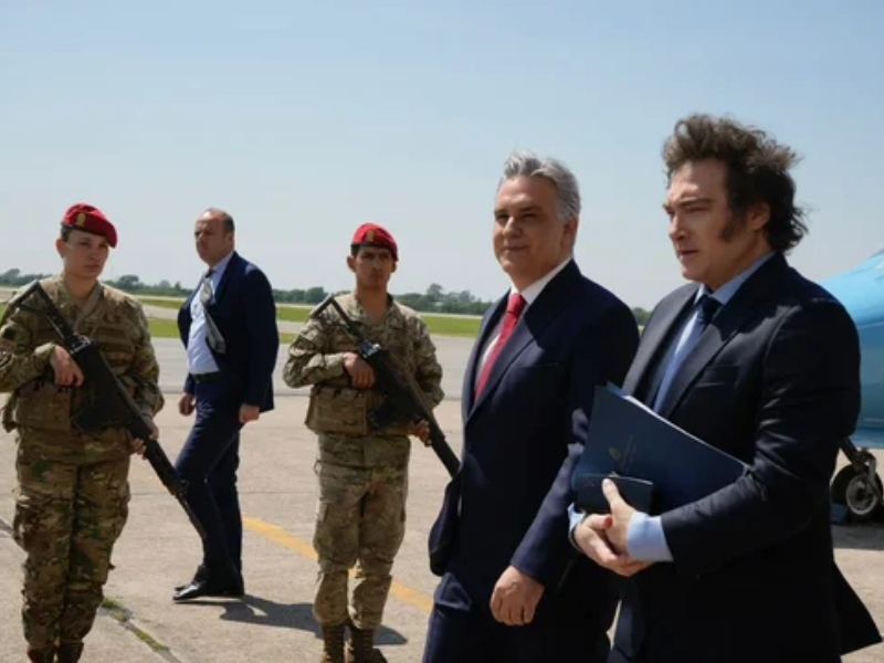 Ante el círculo rojo, Milei volvió a diferenciarse de Villarruel y cargó contra Isabel Perón y Alfonsín Ante el círculo rojo, Milei volvió a diferenciarse de Villarruel y cargó contra Isabel Perón y Alfonsín