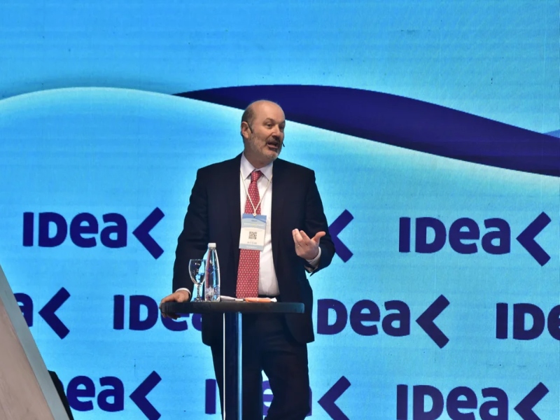 “¡Tachen lo de pedir baja de impuestos!”, dijo Sturzenegger a empresarios en IDEA “¡Tachen lo de pedir baja de impuestos!”, dijo Sturzenegger a empresarios en IDEA