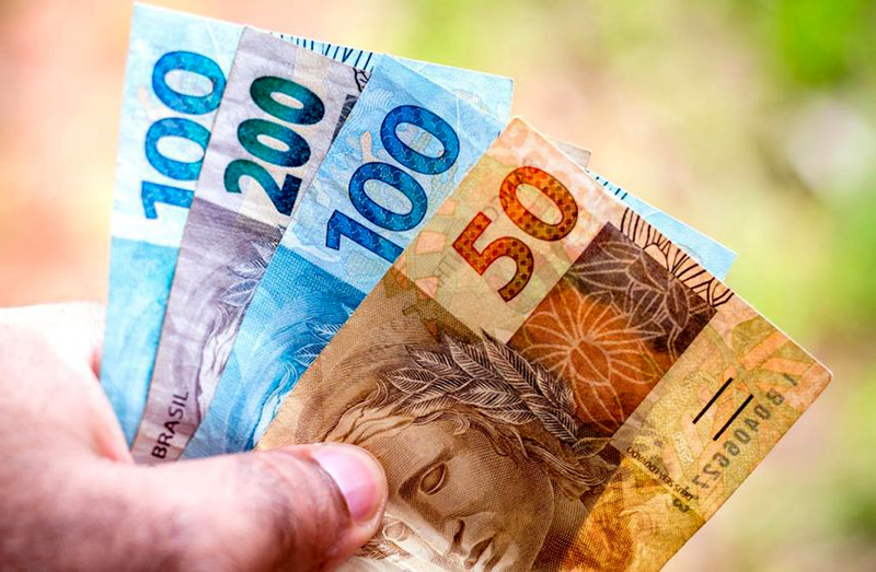 Devaluación del real: “boom” de argentinos en Brasil, señal de alarma para el Banco Central y la industria Devaluación del real: “boom” de argentinos en Brasil, señal de alarma para el Banco Central y la industria