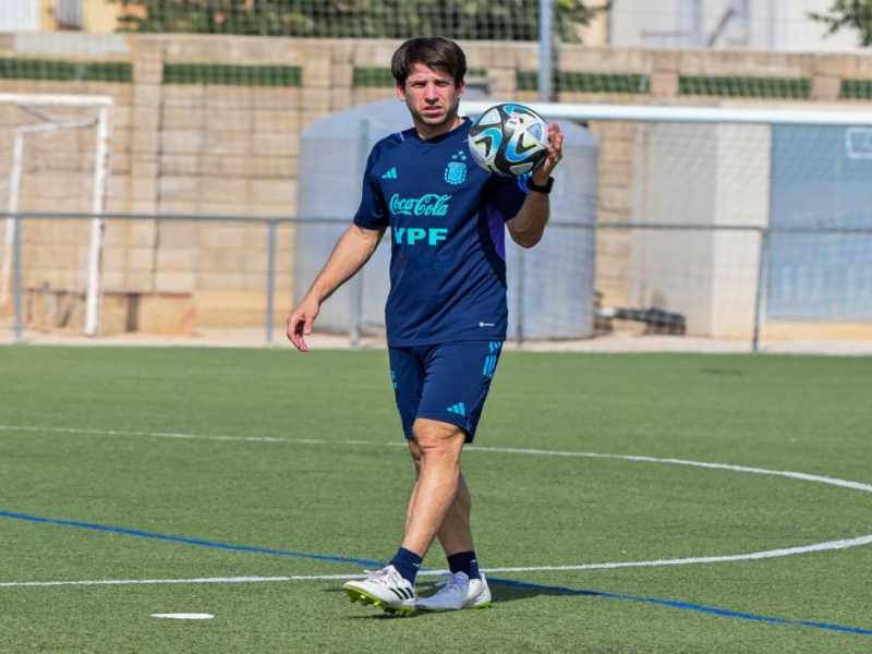La AFA anunció a Diego Placente como el nuevo DT de la Selección Sub-20 La AFA anunció a Diego Placente como el nuevo DT de la Selección Sub-20