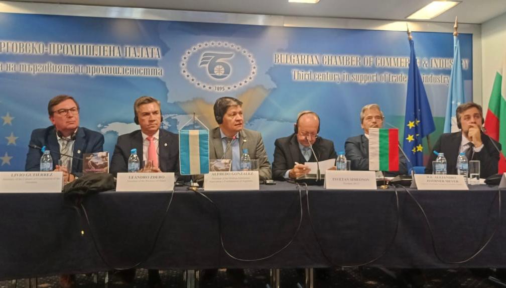 En Bulgaria, Zdero se reunió con empresarios para fortalecer el intercambio comercial con el Chaco En Bulgaria, Zdero se reunió con empresarios para fortalecer el intercambio comercial con el Chaco