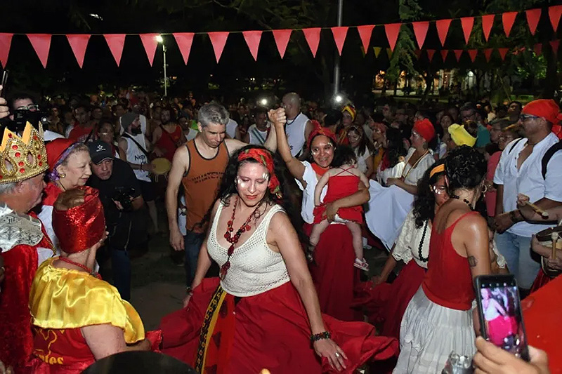 Corrientes celebra la llegada del Santo Rey Baltazar Corrientes celebra la llegada del Santo Rey Baltazar