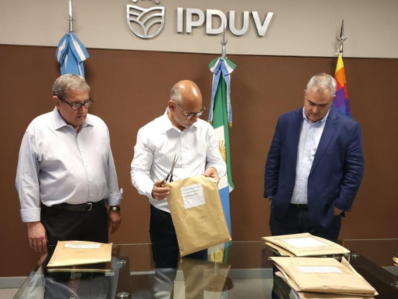 Se realizó la apertura de sobres para obras de infraestructura en viviendas de Quitilipi Se realizó la apertura de sobres para obras de infraestructura en viviendas de Quitilipi