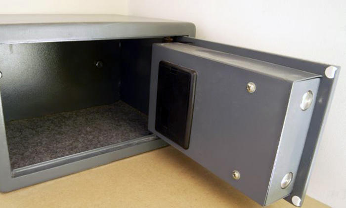 Resistencia: desaparecen u$s400 mil de un domicilio y detienen a una empleada doméstica Resistencia: desaparecen u$s400 mil de un domicilio y detienen a una empleada doméstica